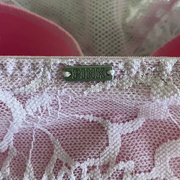 VS PINK Push Up - Picture 3 of 4